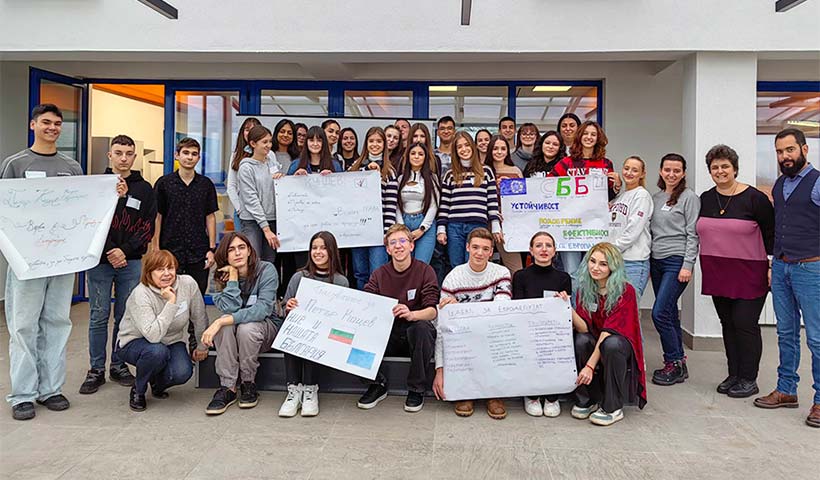 Ученици от ЧПГ Образователни технологии посетиха гр. Златица