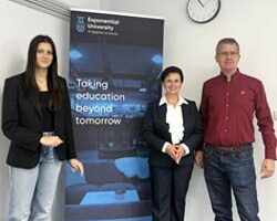Програмата на ЧПГ „Образователни технологии“ беше представена на форум на XU Exponential University Програмата на ЧПГ „Образователни технологии“ беше представена на форум на XU Exponential University